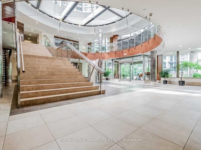 625 - 3888 Duke Of York Blvd, Condo with 3 bedrooms, 2 bathrooms and 1 parking in Mississauga ON | Image 17