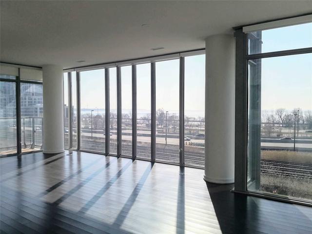 502 - 105 The Queensway, Condo with 2 bedrooms, 2 bathrooms and 1 parking in Toronto ON | Image 12