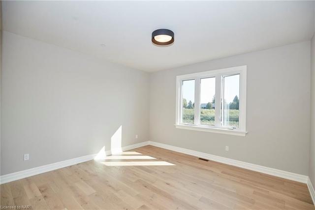 10 - 1849 Four Mile Creek Rd, House detached with 2 bedrooms, 2 bathrooms and 4 parking in Niagara on the Lake ON | Image 5