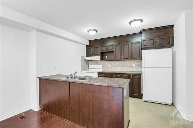 a - 250 Titanium Private, House attached with 2 bedrooms, 2 bathrooms and 1 parking in Ottawa ON | Image 5