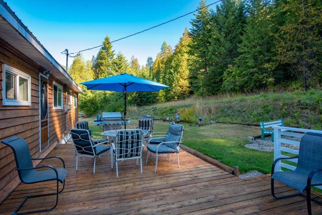 1110 Highway 22, House detached with 3 bedrooms, 1 bathrooms and null parking in Kootenay Boundary B BC | Image 17
