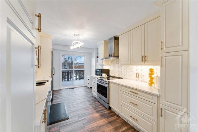 2 Barnaby Private, Townhouse with 3 bedrooms, 2 bathrooms and 2 parking in Ottawa ON | Image 13