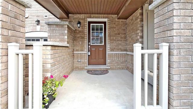 1090 Silk St, House attached with 2 bedrooms, 3 bathrooms and 2 parking in Pickering ON | Image 33
