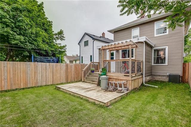 128 York Street, House detached with 3 bedrooms, 1 bathrooms and 2 parking in St. Catharines ON | Image 39
