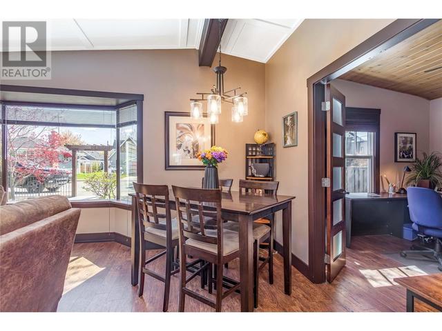 664 Patterson Avenue, House detached with 5 bedrooms, 3 bathrooms and 1 parking in Kelowna BC | Image 14