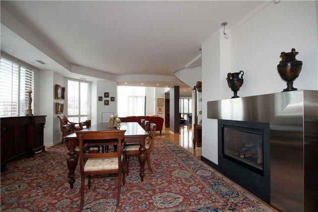 508 - 3 Mcalpine St, Condo with 3 bedrooms, 4 bathrooms and 2 parking in Toronto ON | Image 7