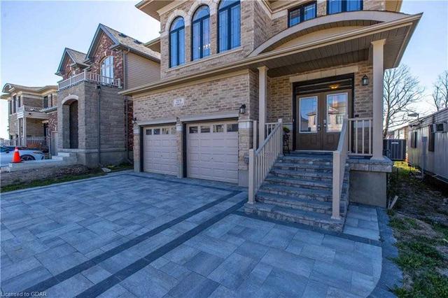 219 Ambrous Cres, House detached with 4 bedrooms, 5 bathrooms and 4 parking in Guelph ON | Image 12