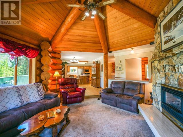 4845 Ten Mile Lake Road, House detached with 3 bedrooms, 3 bathrooms and null parking in Cariboo B BC | Image 27
