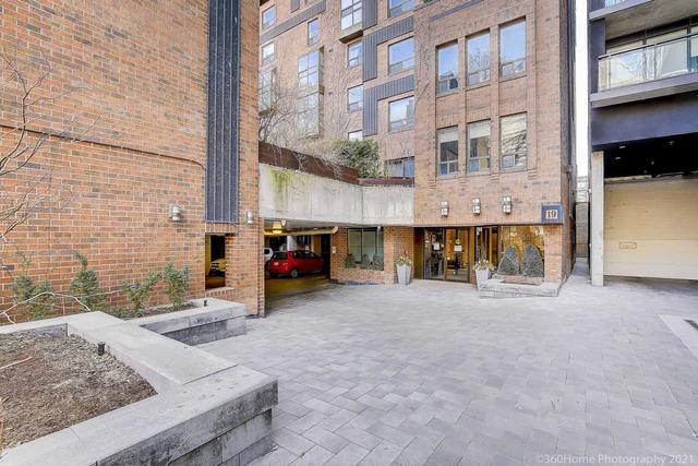207 - 19 Dundonald St, Condo with 3 bedrooms, 3 bathrooms and 1 parking in Toronto ON | Image 20