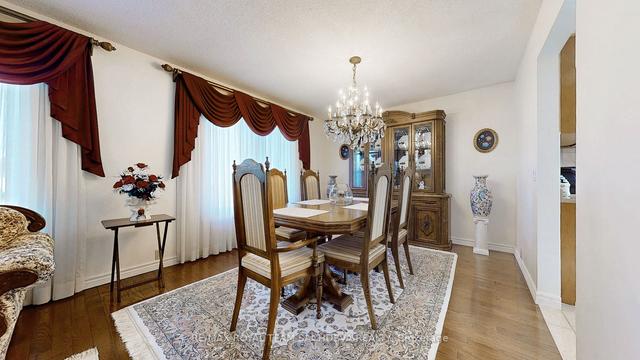 136 Fawcett Tr, House detached with 3 bedrooms, 2 bathrooms and 5 parking in Toronto ON | Image 36