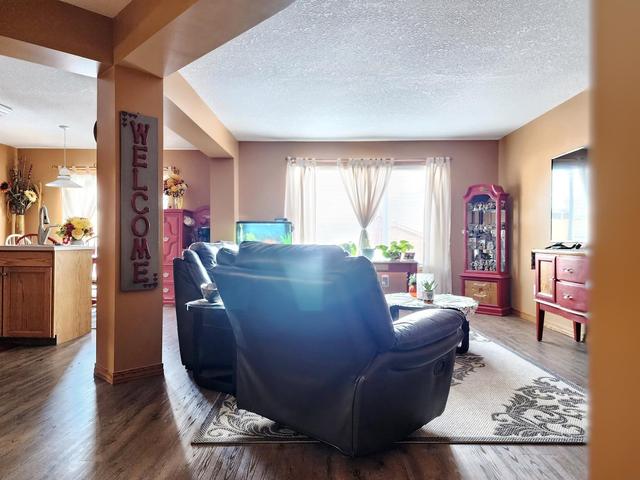 71 Uplands Boulevard N, House detached with 4 bedrooms, 2 bathrooms and 4 parking in Lethbridge AB | Image 27