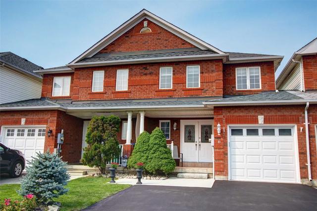 6 Mccreary Tr, House attached with 3 bedrooms, 2 bathrooms and 4 parking in Caledon ON | Image 1