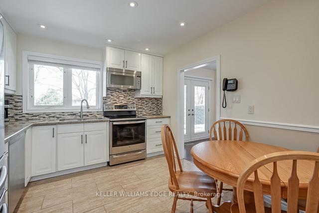 1243 Kingsmead Cres, House detached with 3 bedrooms, 2 bathrooms and 6 parking in Oakville ON | Image 4