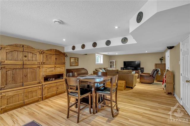 70 Black Bear Way, House detached with 4 bedrooms, 3 bathrooms and 4 parking in Ottawa ON | Image 19