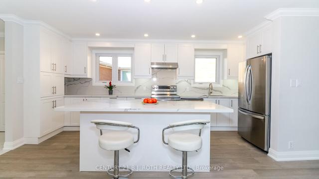 251 Wellesworth Dr, House detached with 3 bedrooms, 5 bathrooms and 5 parking in Toronto ON | Image 28