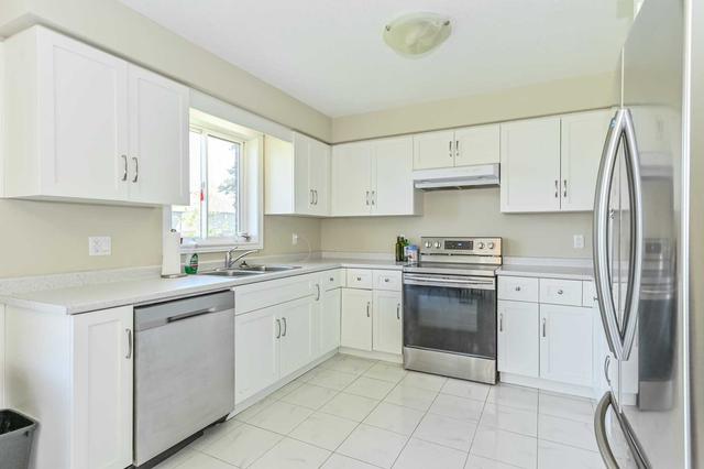18 Mccann St, House attached with 3 bedrooms, 3 bathrooms and 2 parking in Guelph ON | Image 13