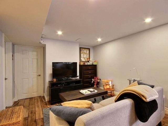 2325 Elmira Dr, House detached with 3 bedrooms, 2 bathrooms and 5 parking in Ottawa ON | Image 11