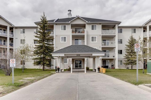 1416, - 6224 17 Avenue Se, Condo with 2 bedrooms, 2 bathrooms and 1 parking in Calgary AB | Card Image