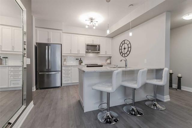 318 - 150 Oak Park Blvd, Condo with 2 bedrooms, 2 bathrooms and 1 parking in Oakville ON | Image 5