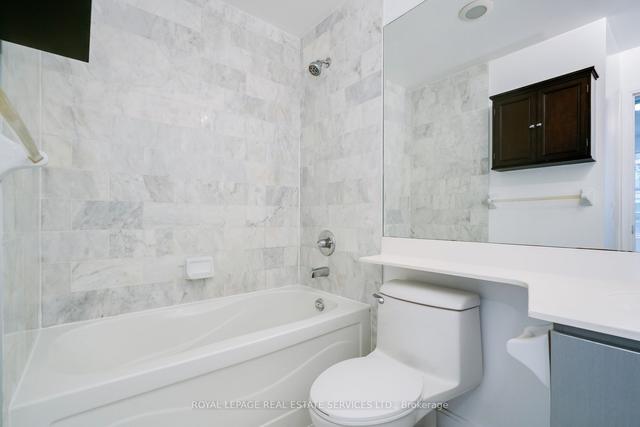 503 - 1 Scott St, Condo with 2 bedrooms, 2 bathrooms and 1 parking in Toronto ON | Image 29