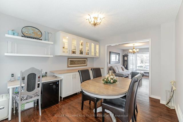 54 Randolf Crt, House detached with 3 bedrooms, 4 bathrooms and 6 parking in Hamilton ON | Image 2
