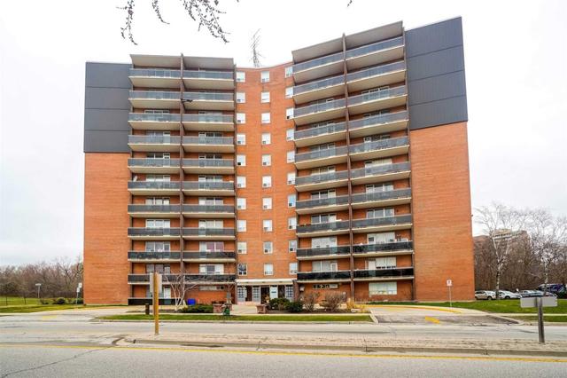 1004 - 3145 Queen Frederica Dr, Condo with 2 bedrooms, 1 bathrooms and 1 parking in Mississauga ON | Image 1