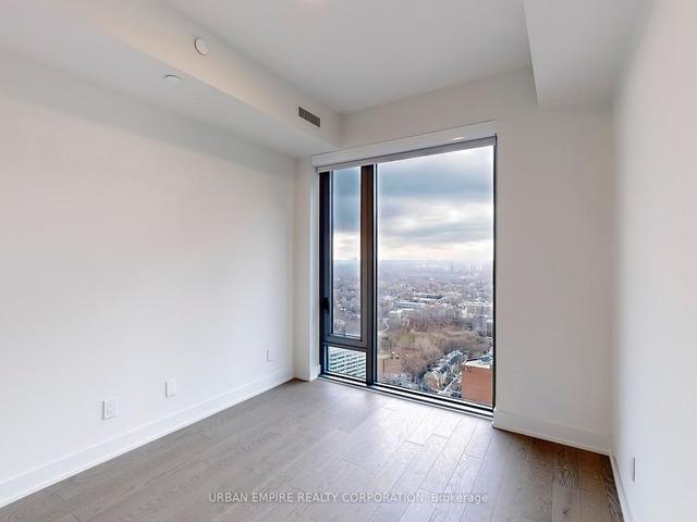 3207 - 8 Cumberland St, Condo with 2 bedrooms, 2 bathrooms and 1 parking in Toronto ON | Image 11