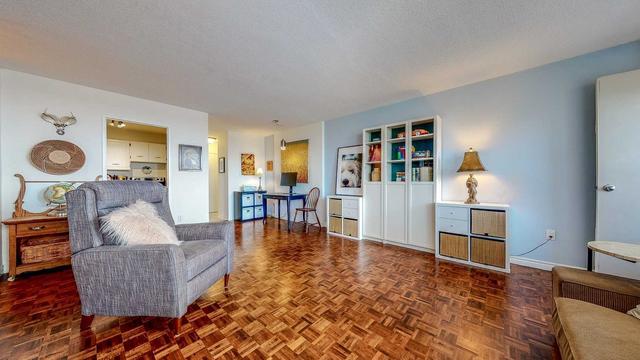 703 - 2263 Marine Dr, Condo with 1 bedrooms, 1 bathrooms and 1 parking in Oakville ON | Image 3