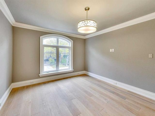 523 Vesta Dr, House detached with 4 bedrooms, 7 bathrooms and 6 parking in Toronto ON | Image 27