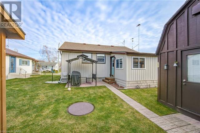 22 4th Avenue, House detached with 2 bedrooms, 1 bathrooms and 4 parking in Norfolk County ON | Image 35