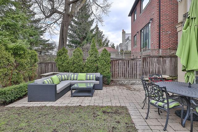 424 Roehampton Ave, House detached with 4 bedrooms, 5 bathrooms and 5 parking in Toronto ON | Image 33