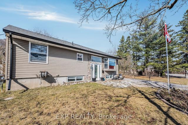 114 County Rd 4, House detached with 2 bedrooms, 2 bathrooms and 7 parking in Douro Dummer ON | Image 23
