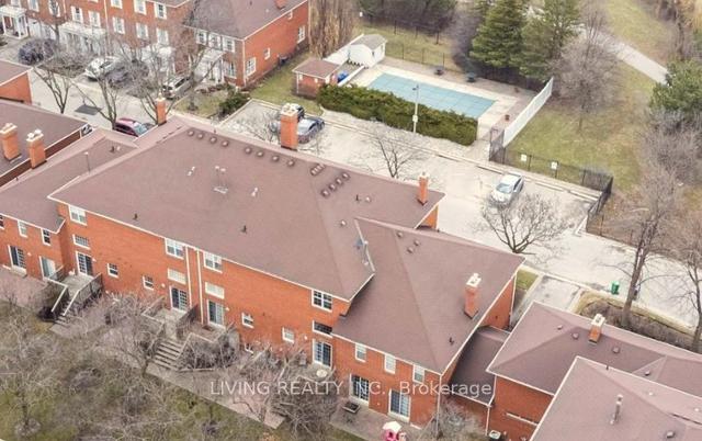 47 Stornwood Crt, Townhouse with 2 bedrooms, 3 bathrooms and 2 parking in Brampton ON | Image 10