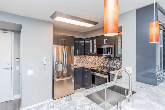 u # 819 - 8 Mondeo Dr, Condo with 1 bedrooms, 1 bathrooms and 2 parking in Toronto ON | Image 8