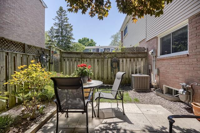 39 - 1050 Shawnmarr Rd, Townhouse with 3 bedrooms, 2 bathrooms and 2 parking in Mississauga ON | Image 13
