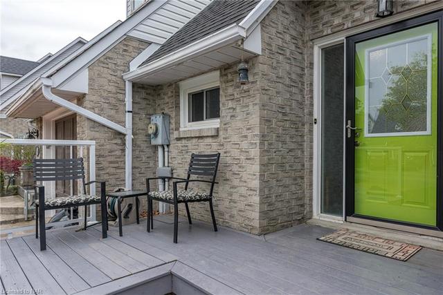 88 Strada Boulevard, House attached with 3 bedrooms, 2 bathrooms and 5 parking in St. Catharines ON | Image 7