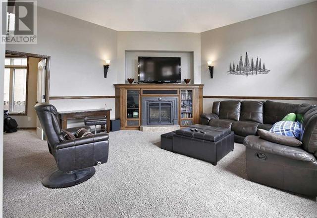 101 Grizzly Terrace N, House detached with 5 bedrooms, 3 bathrooms and 4 parking in Lethbridge AB | Image 13