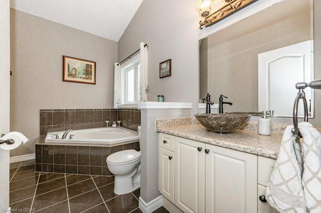 56 Bowen Drive, House detached with 3 bedrooms, 2 bathrooms and null parking in Guelph ON | Image 16