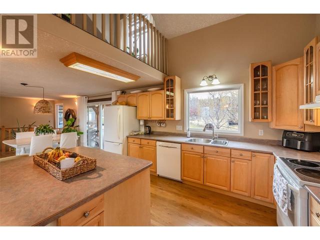 9801/9809 Gould Avenue, House detached with 9 bedrooms, 6 bathrooms and 7 parking in Summerland BC | Image 23