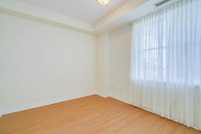 304 - 645 Millwood Rd, Condo with 2 bedrooms, 2 bathrooms and 1 parking in Toronto ON | Image 17