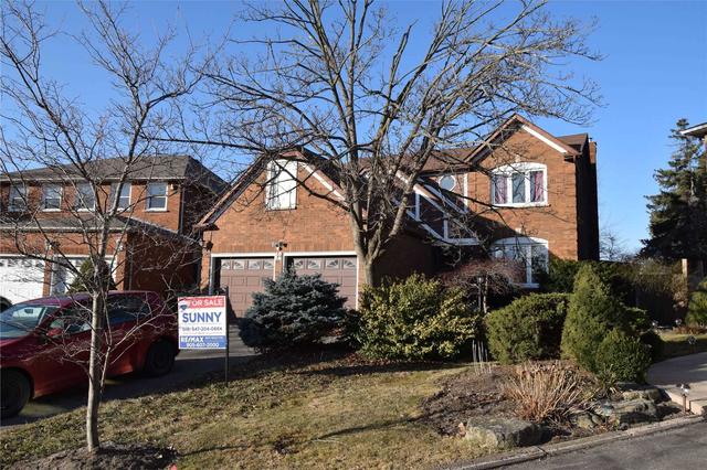 12 Laura Crt, House detached with 4 bedrooms, 3 bathrooms and 6 parking in Brampton ON | Image 1