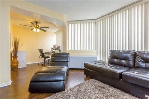 lph 09 - 25 Fairview Rd W, Condo with 2 bedrooms, 2 bathrooms and 2 parking in Mississauga ON | Image 4