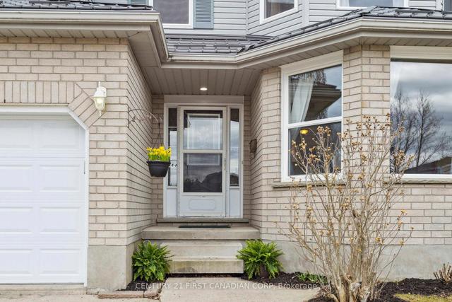 39 Abbeywood Cres, House detached with 3 bedrooms, 4 bathrooms and 4 parking in Guelph ON | Image 34
