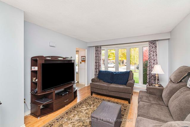 322 East 24th St, House detached with 3 bedrooms, 2 bathrooms and 2 parking in Hamilton ON | Image 39