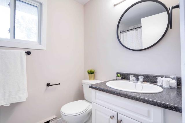 32 - 355 Sandringham Cres, Townhouse with 3 bedrooms, 2 bathrooms and 1 parking in London ON | Image 8