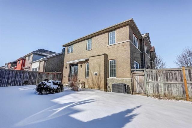 22 Summer Valley Dr, House detached with 4 bedrooms, 3 bathrooms and 4 parking in Brampton ON | Image 20