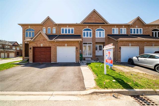 4 Brocklebank Crt, House attached with 3 bedrooms, 2 bathrooms and 2 parking in Brampton ON | Image 1