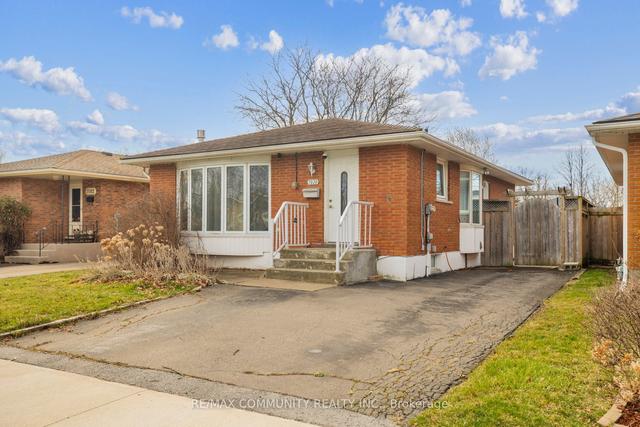 7020 Jill Dr, House detached with 3 bedrooms, 2 bathrooms and 3 parking in Niagara Falls ON | Image 12