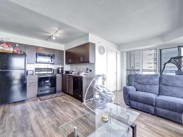 1505 - 30 Meadowglen Pl, Condo with 2 bedrooms, 2 bathrooms and 1 parking in Toronto ON | Image 16