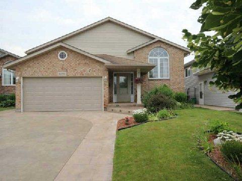 8098 Harvest Cres, House detached with 4 bedrooms, 2 bathrooms and 4 parking in Niagara Falls ON | Image 1